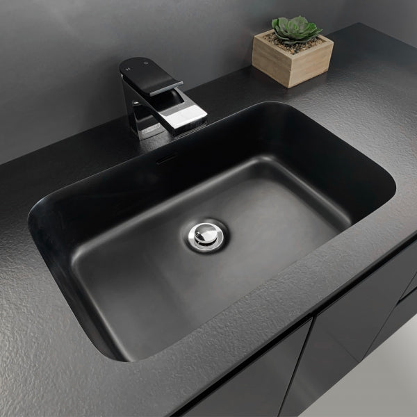 Montana Fingerpull Satin Black 750 Vanity On Kickboard
