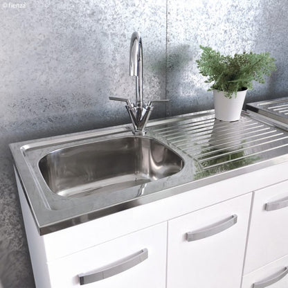 Citi UniCab™ 900 Vanity on Kickboard