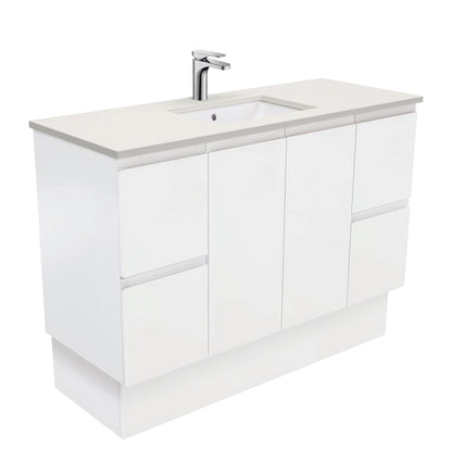 SARAH ROMAN SAND 1200 Fingerpull Matte White Cab on Kick 1TH