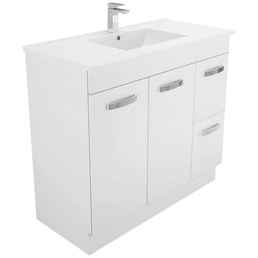 DOLCE Ceramic 1000 UNICAB On Kick Solid Doors Right Hand 1TH