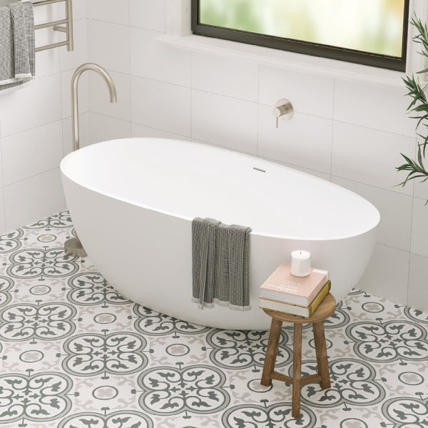 Bahama Cast Stone Solid Surface Bath, 1500mm