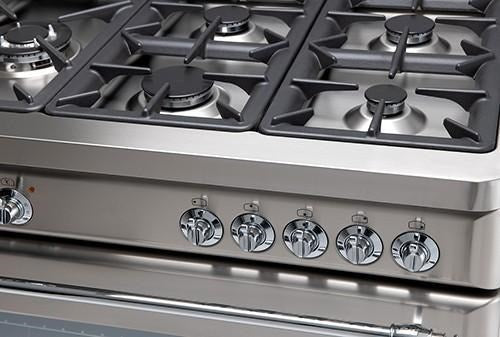 Royal Chiantishire, 90cm Cooker,  8 function elec Oven 5 Burner Recessed Gas Top Left WOK Large 109ltr gross,Analogue Clock, bottom storage
