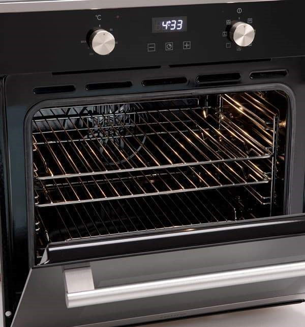 60cm 7 x Multifunction  oven + LED progammable Clock 1 x telescopic runner