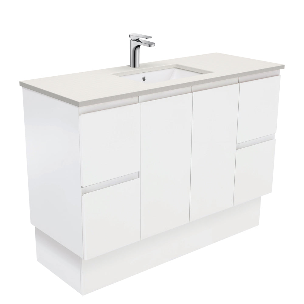 SARAH ROMAN SAND 1200 Fingerpull Matte White Cab on Kick 1TH