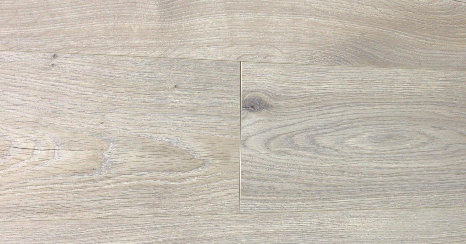 LAMINATE FLOORING CLICK SYSTEM 2260x198x12mm     6 pieces (2.58sqm)/Box  60 Boxes/Pallet    $19/sqm