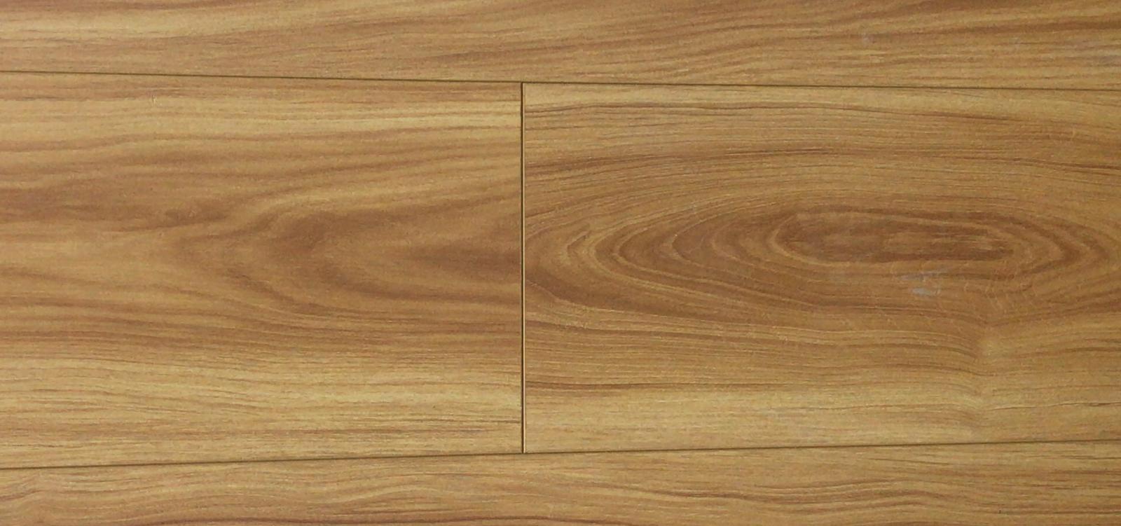LAMINATE FLOORING CLICK SYSTEM 2260x198x12mm     6 pieces (2.58sqm)/Box  60 Boxes/Pallet    $19/sqm